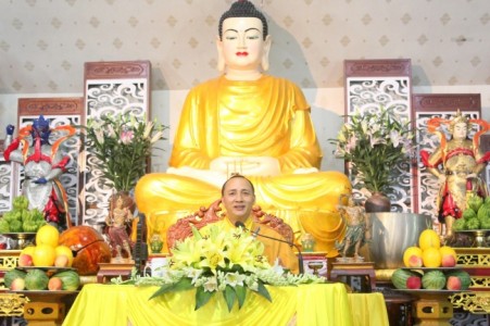Đại đức Thích Tâm Quán thuyết giảng tại chùa Hòa Phúc