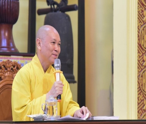 TT Thích Chân Tính thuyết giảng tại lớp Đào tạo Cao – Trung cấp Giảng sư