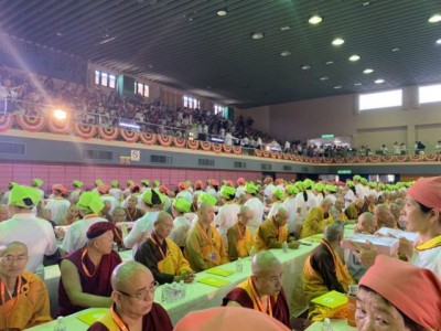 Đài Loan: Tổng thống Thái Anh Văn tham gia pháp hội cúng dường thiên Tăng 