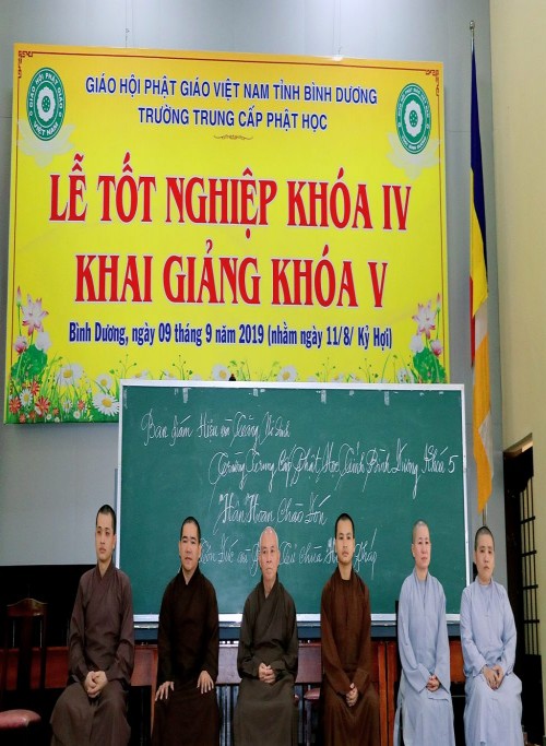 Chùa Hoằng Pháp trao học bổng đến Trường Trung cấp Phật học tỉnh Bình Dương