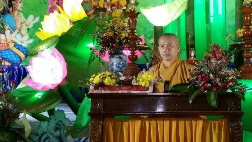 Thượng tọa Thích Thông Huệ thuyết giảng tại chùa Đức Hòa