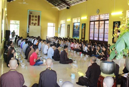 Chùa Vạn Đức thông báo khóa tu tuổi trẻ Vui Trong Ánh Đạo lần III
