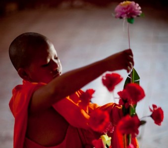 Niết Bàn ngay dưới chân ta