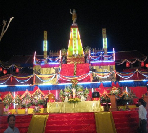 Hà Tĩnh long trọng tổ chức Phật đản PL 2554 - DL 2010