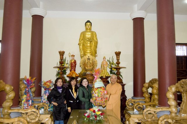 Kon Tum: Lãnh đạo chính quyền thăm và chúc tết BTS Phật giáo tỉnh