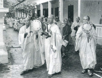 Cánh chim bằng của Phật giáo miền Trung thế kỷ 20 