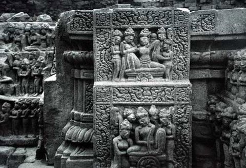 Đi tìm bí ẩn về kho vàng nơi tháp cổ