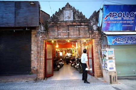 Quán bar tai tiếng Buddha gỡ tranh, tượng liên quan đến tôn giáo