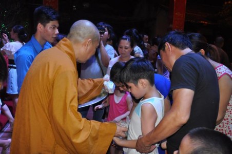 Hà Nội: Đêm văn nghệ mừng ngày Quốc tế thiếu nhi tại chùa Bằng