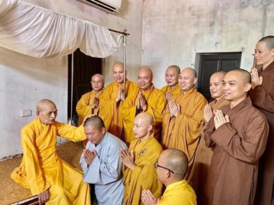 Sự thật về Chủ tịch tập đoàn Tôn Hoa Sen xuất gia