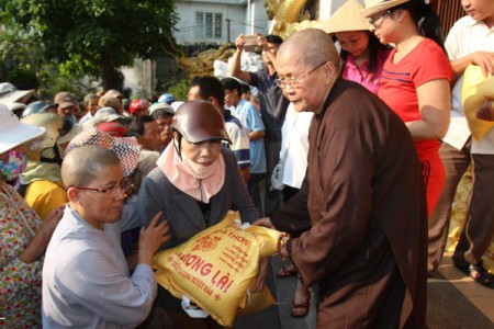 Tấm lòng thiện nguyện của Ni sư Thích Nữ Hạnh Tâm