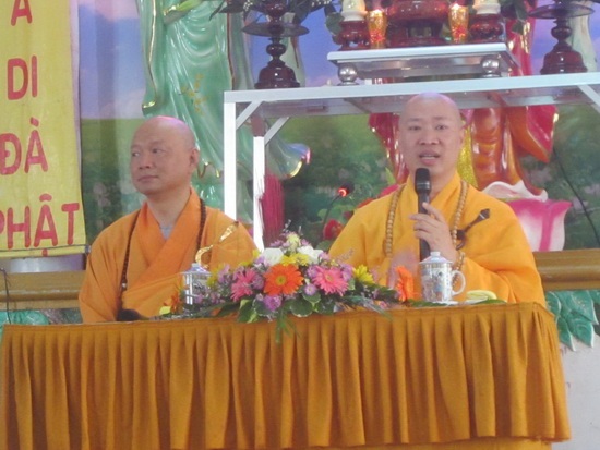 Khóa tu Bát quan trai và cộng tu niệm Phật tại chùa Lộc Thọ