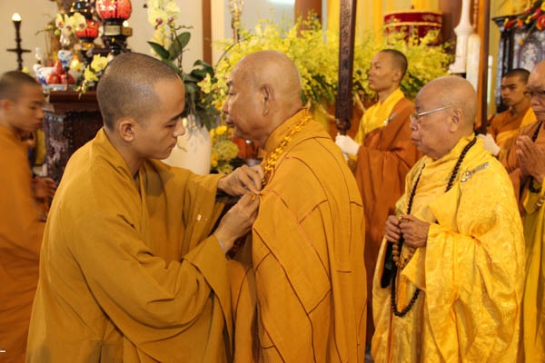 Đà Nẵng: Ban Trị sự TP viếng tang Cố trưởng lão HT. Thích Viên Minh