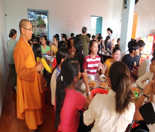 Phật giáo Gia Lai tiếp sức mùa thi 2015