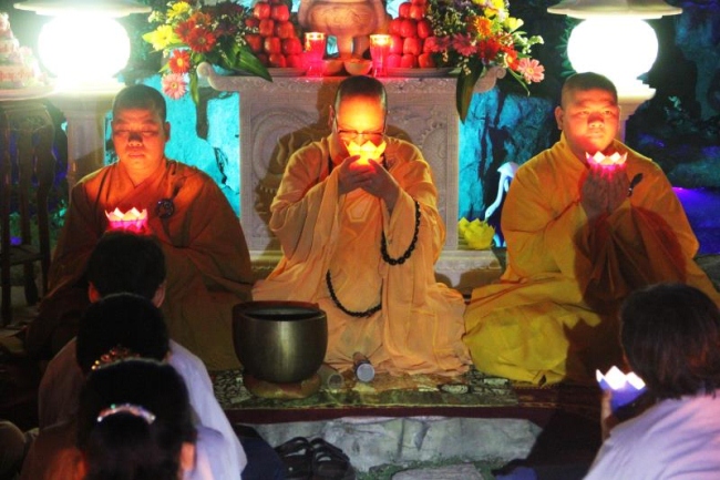 Tp.HCM: Lễ đốt nến tri ân kỷ niệm 3 năm thành lập Tịnh viện Pháp Hạnh