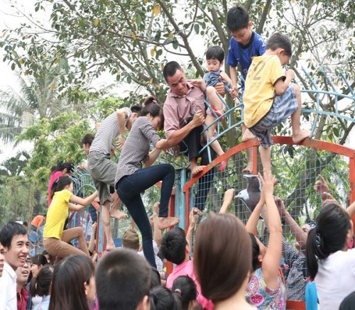 Tính xấu lớn nhất của người Việt: Thích bới móc người khác, lảng tránh nói về mình