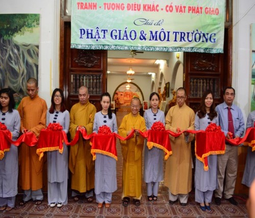 Khai mạc triển lãm tranh, tượng, cổ vật Phật giáo chào mừng đại lễ Phật đản