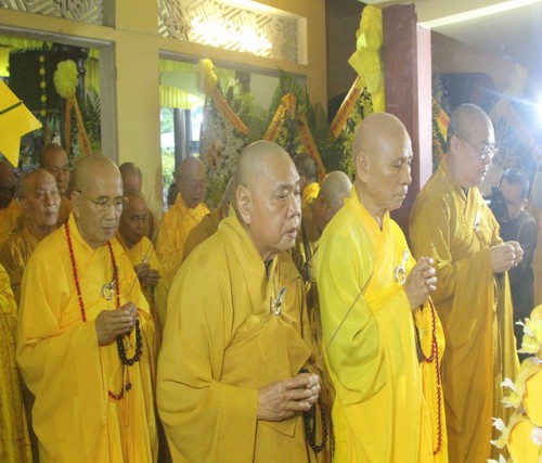 Trung ương Giáo hội phúng viếng lễ tang cố Trưởng lão HT. Thích Huệ Ấn