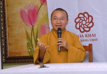 TT Thích Nhật Từ nói về ăn mặn, uống rượu, trang phục tùy tiện và phát ngôn bừa bãi 