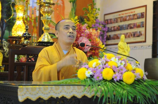 TpHCM : TT. Thích Viên Trí thuyết giảng tại Tịnh Viện Pháp Hạnh