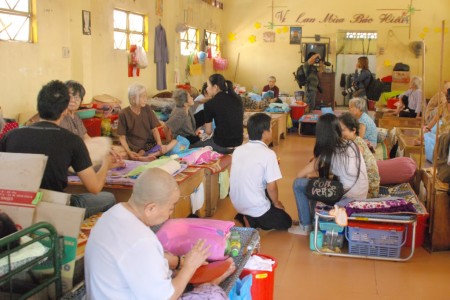 Làm từ thiện và đôi điều cần suy nghĩ  (3)