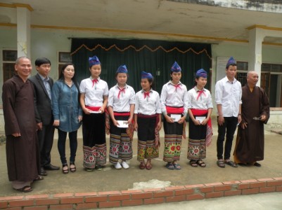 Mang tinh thần từ bi đến với đồng bào sắc tộc Nghệ An