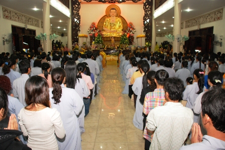 Nghi thức tụng niệm lễ Giao thừa xuân Kỷ Hợi - 2019