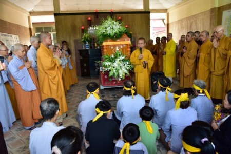 Lễ di quan nhục thân cố Tỳ kheo ni Thích Nữ Diệu Huệ