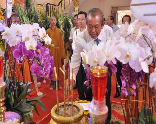 PTT Thường trực Trương Hoà Bình viếng Hoà thượng Danh Nhưỡng