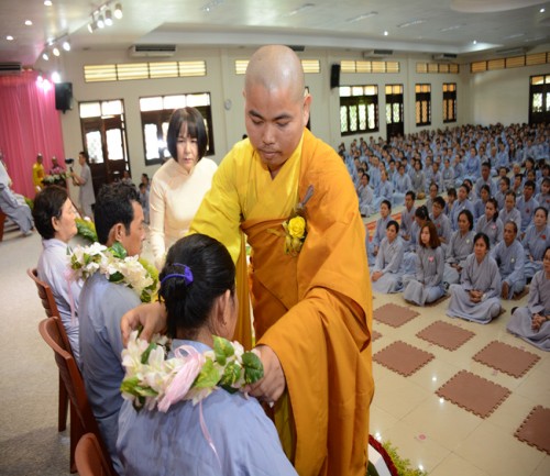 Hơn 20 ngàn người về chùa Hoằng Pháp dự lễ Vu Lan Báo Hiếu 2018