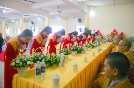 Hơn 7000 người về chùa Cổ Am dự lễ vu lan báo hiếu 2016