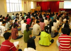 Tuổi trẻ thời nay trước cửa ngõ Văn hóa Phật giáo