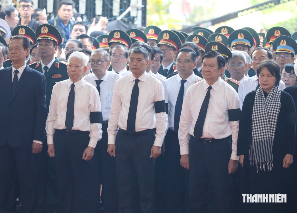 731-hai-cot-liet-si-duoc-tro-ve-noi-an-nghi-hanh-trinh-tri-an_nguoiphattu_com2.jpg