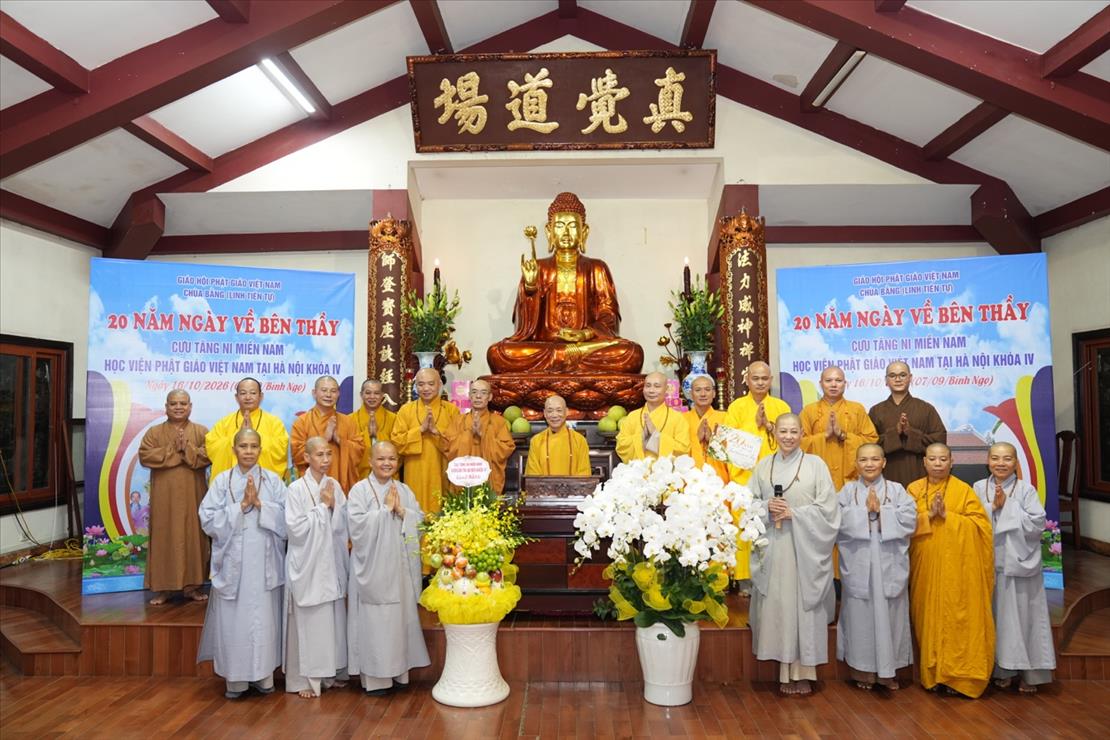 cuu-tang-ni-sinh-mien-nam-hoi-ngo-20-nam-chua-bang_npt.jpeg