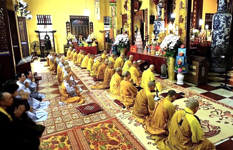 y-nghia-ta-phap-va-tuoi-dao-trong-mua-an-cu-kiet-ha_nguoiphattu.com3.jpg