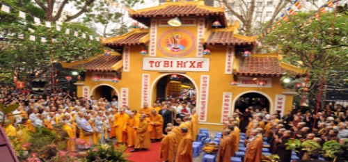 Phật đản một số địa phương: Vì sao "đột quỵ"trong tổ chức?