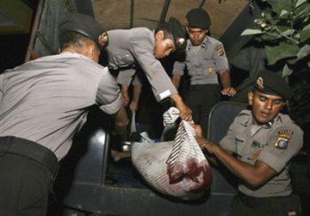 Tín đồ Phật giáo và Hồi giáo Myanmar tấn công nhau tại Indonesia