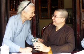 “Thầy chùa nhân dân”