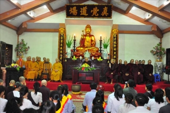 Đại Trưởng lão Pa-Auk Tawya Sayadaw  thăm và thuyết pháp tại chùa Bằng