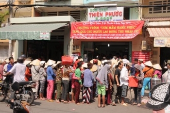 Chuyện "lạ thường" ở một quán cơm chay Sài Gòn