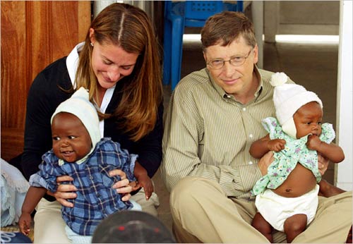 Bill Gates trồng “siêu chuối”, cứu người dân châu Phi